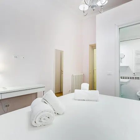 Trevi Fountain Modern 公寓 *