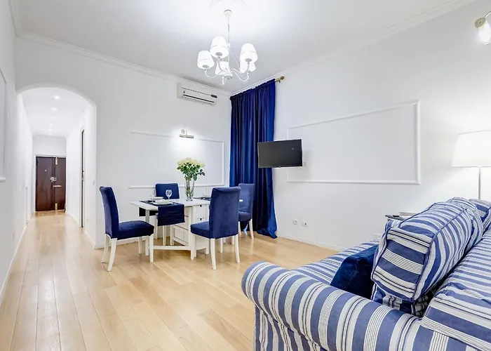 Trevi Fountain Modern